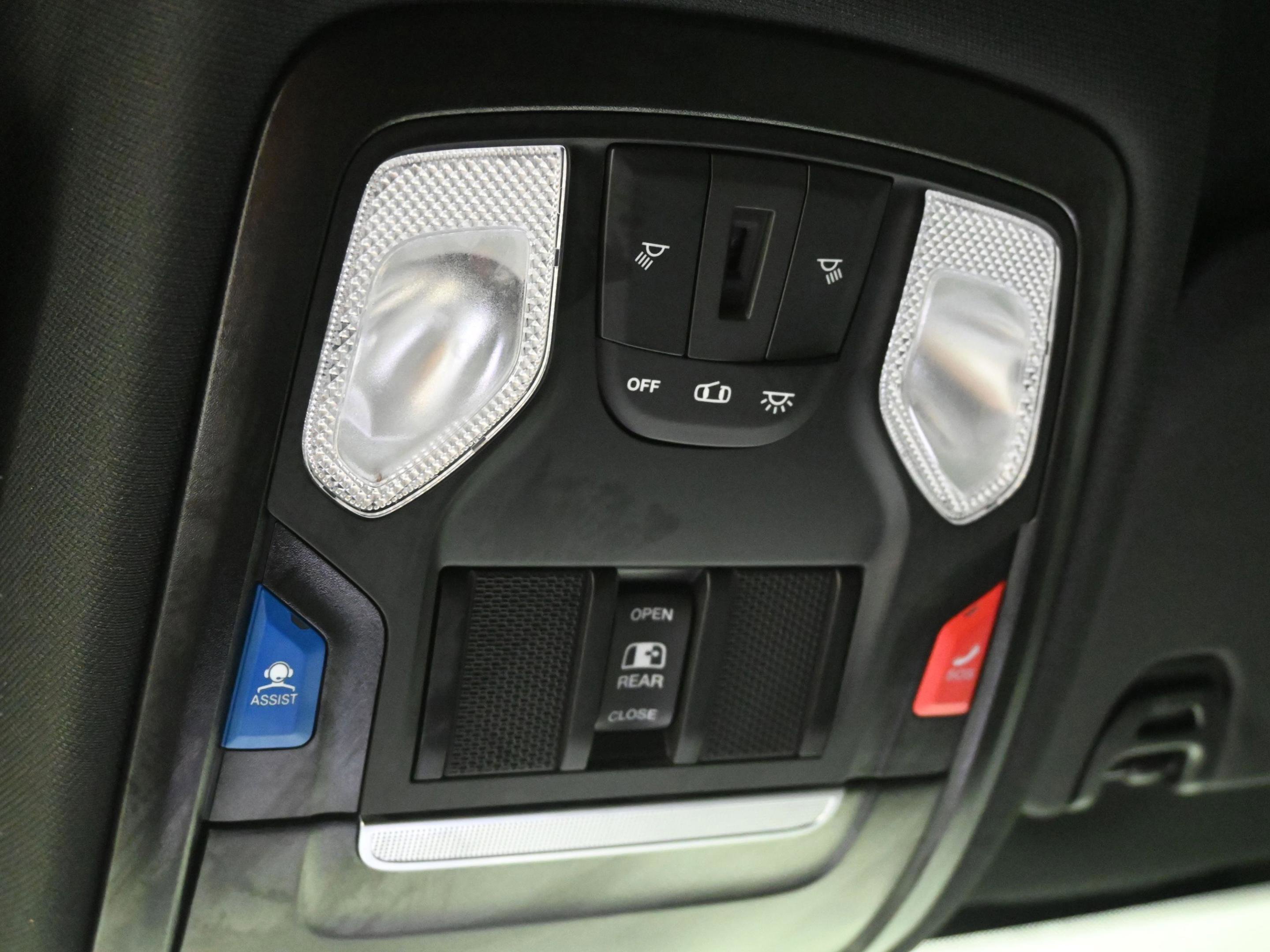 Used 2024 RAM 2500 Tradesman w/ Chrome Appearance Group image 22