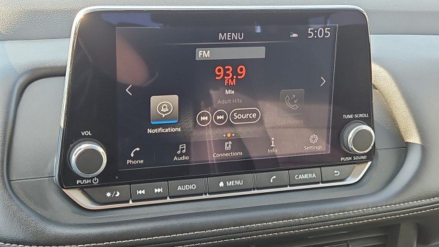 Used 2026 Nissan Rogue SV FWD image 13