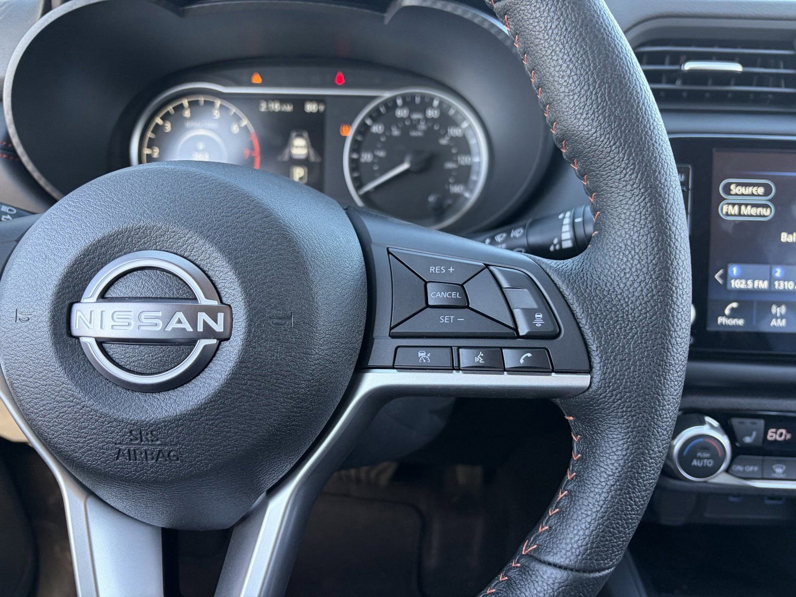 New 2025 Nissan Versa SR w/ Trunk Package image 26