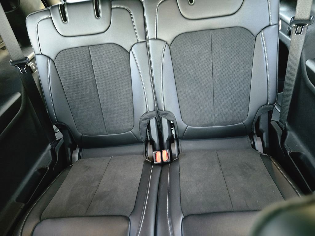 Used 2025 Jeep Grand Cherokee L Altitude image 14