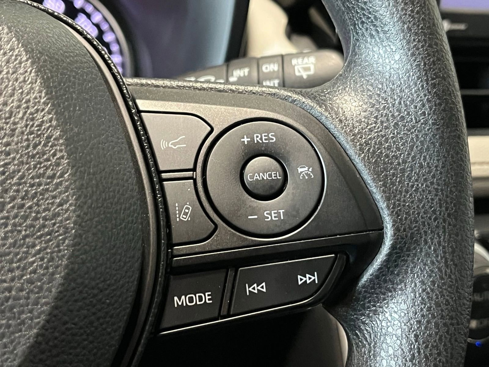 Used 2020 Toyota RAV4 XLE w/ All Weather Liner Package image 29