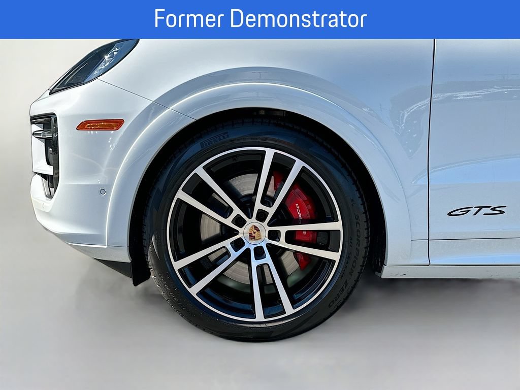 New 2026 Porsche Cayenne GTS AWD/4WD image 33