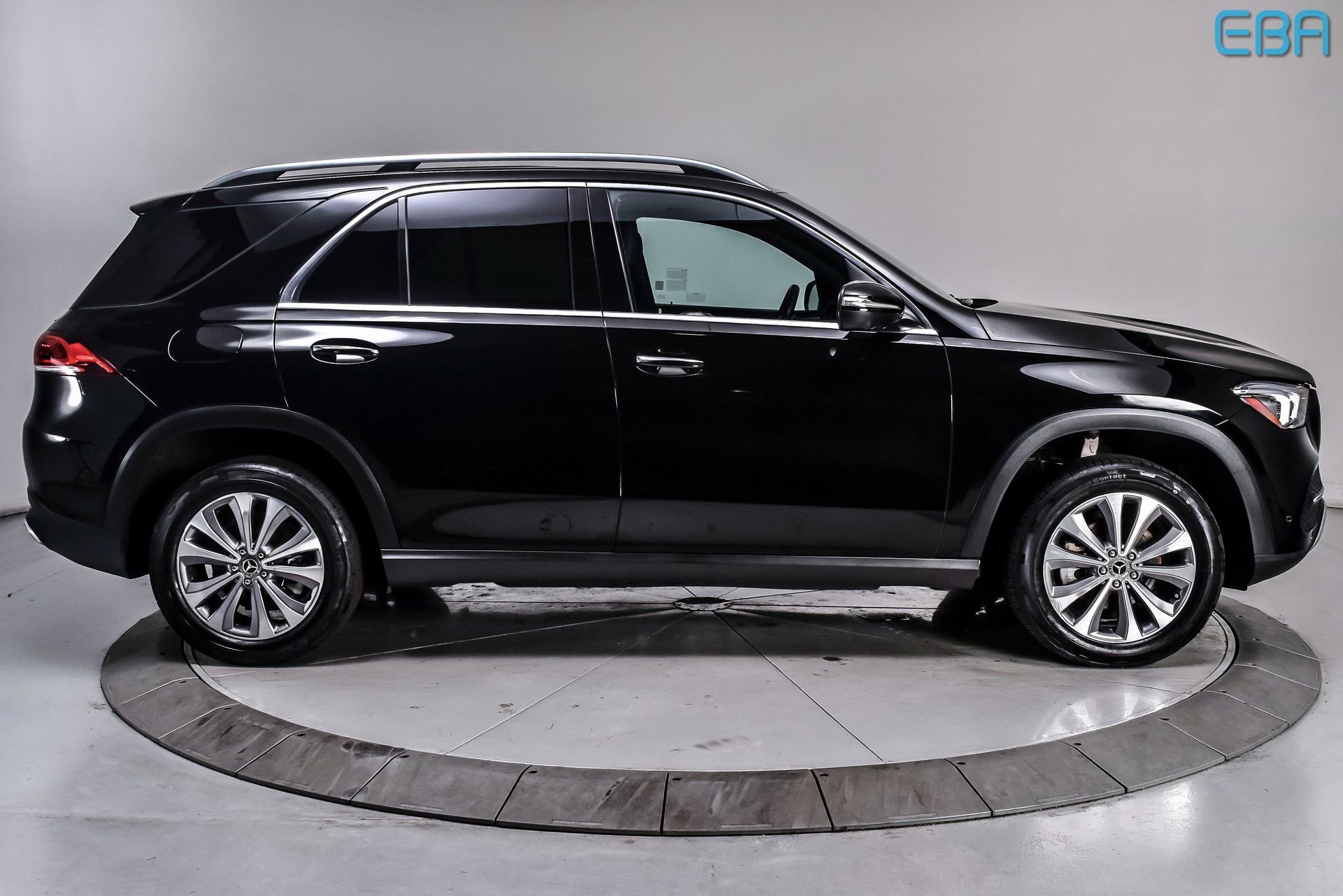 Used 2022 Mercedes-Benz GLE 350 4MATIC w/ Premium Package image 7