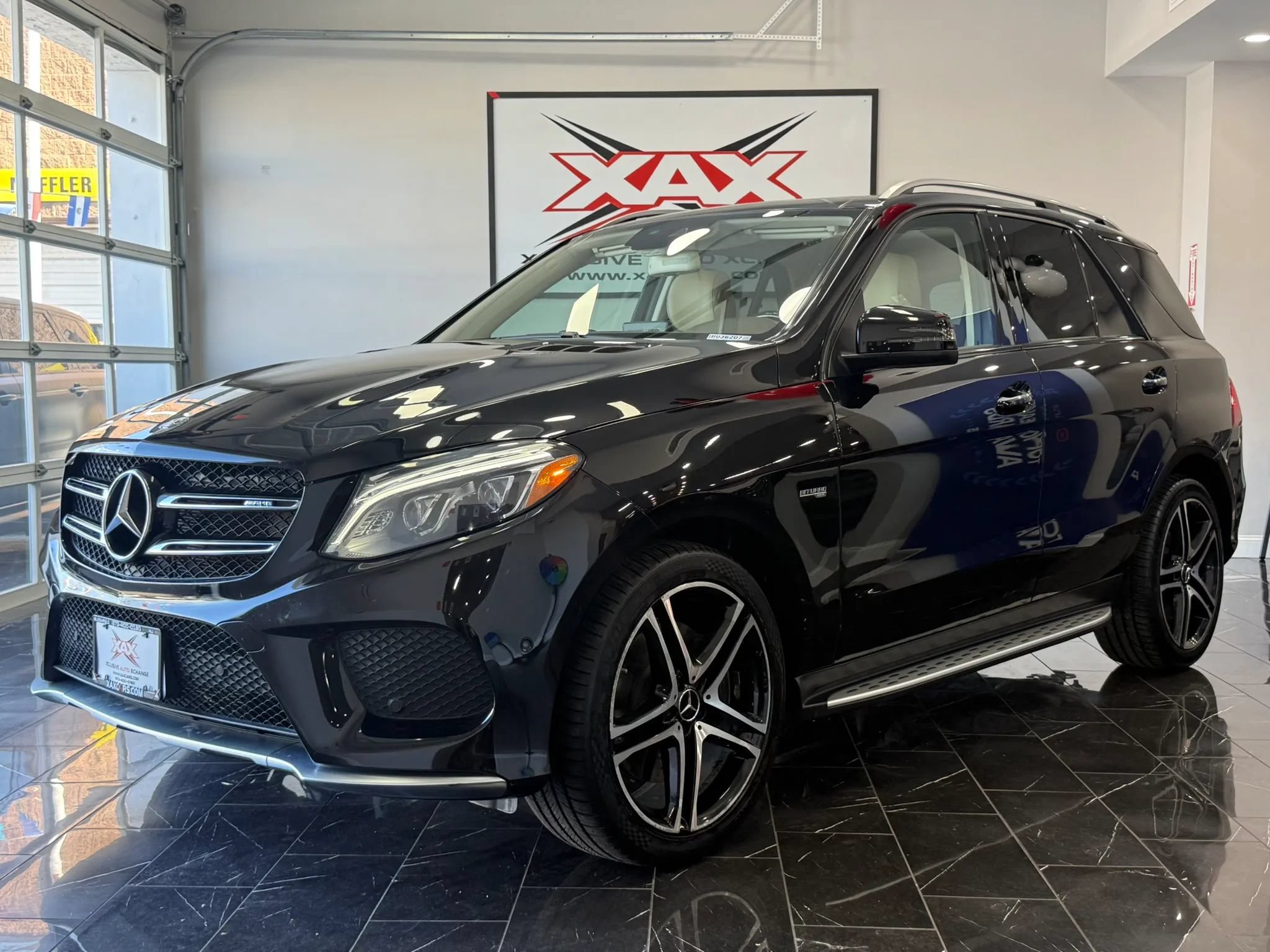 Used 2018 Mercedes-Benz GLE 43 AMG 4MATIC image 3