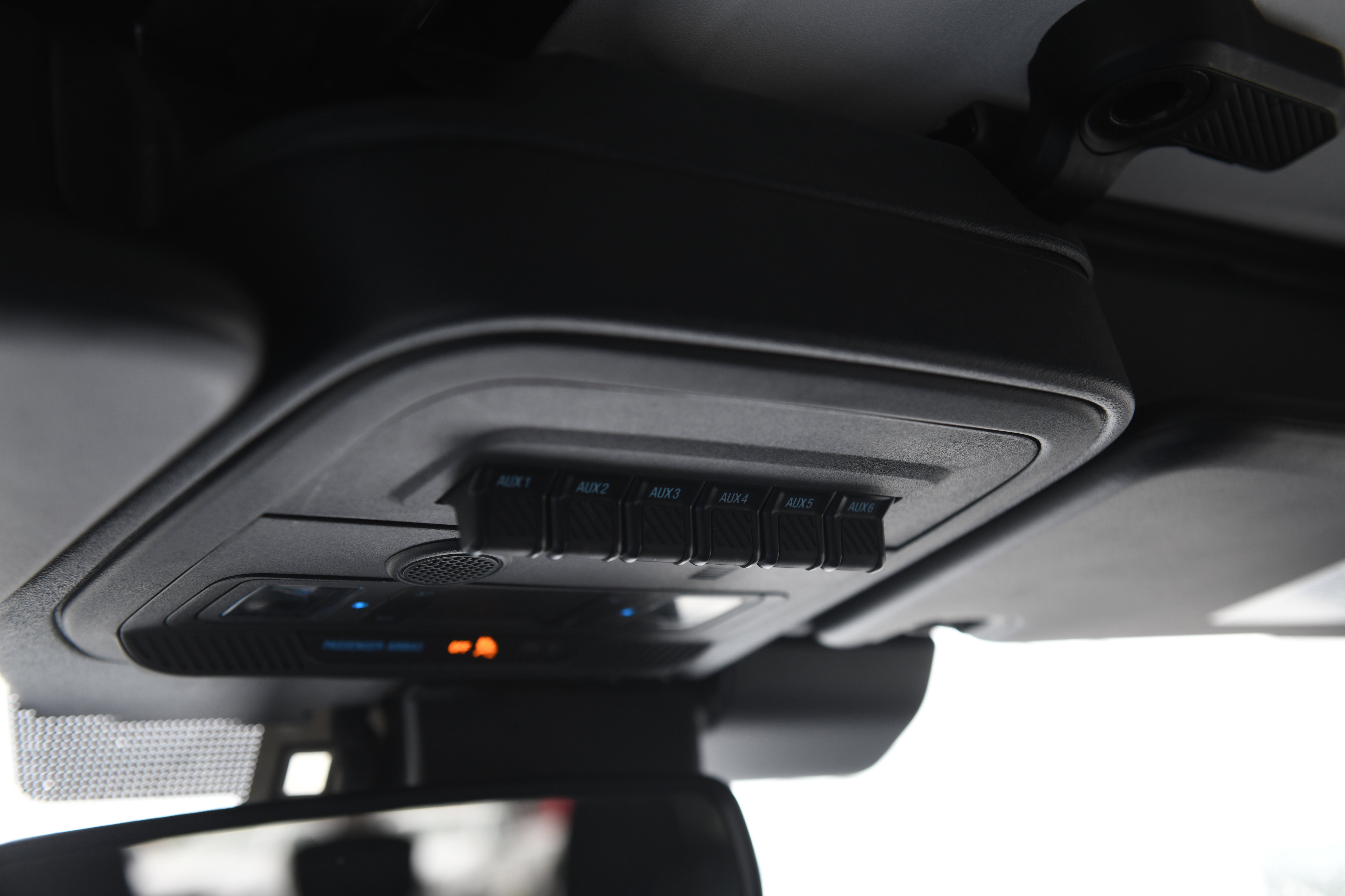 Used 2025 Ford Bronco Badlands image 31