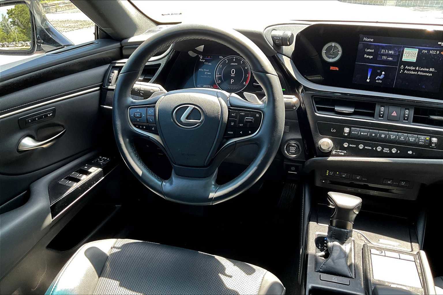Used 2022 Lexus ES 350 w/ Premium Package FWD image 6