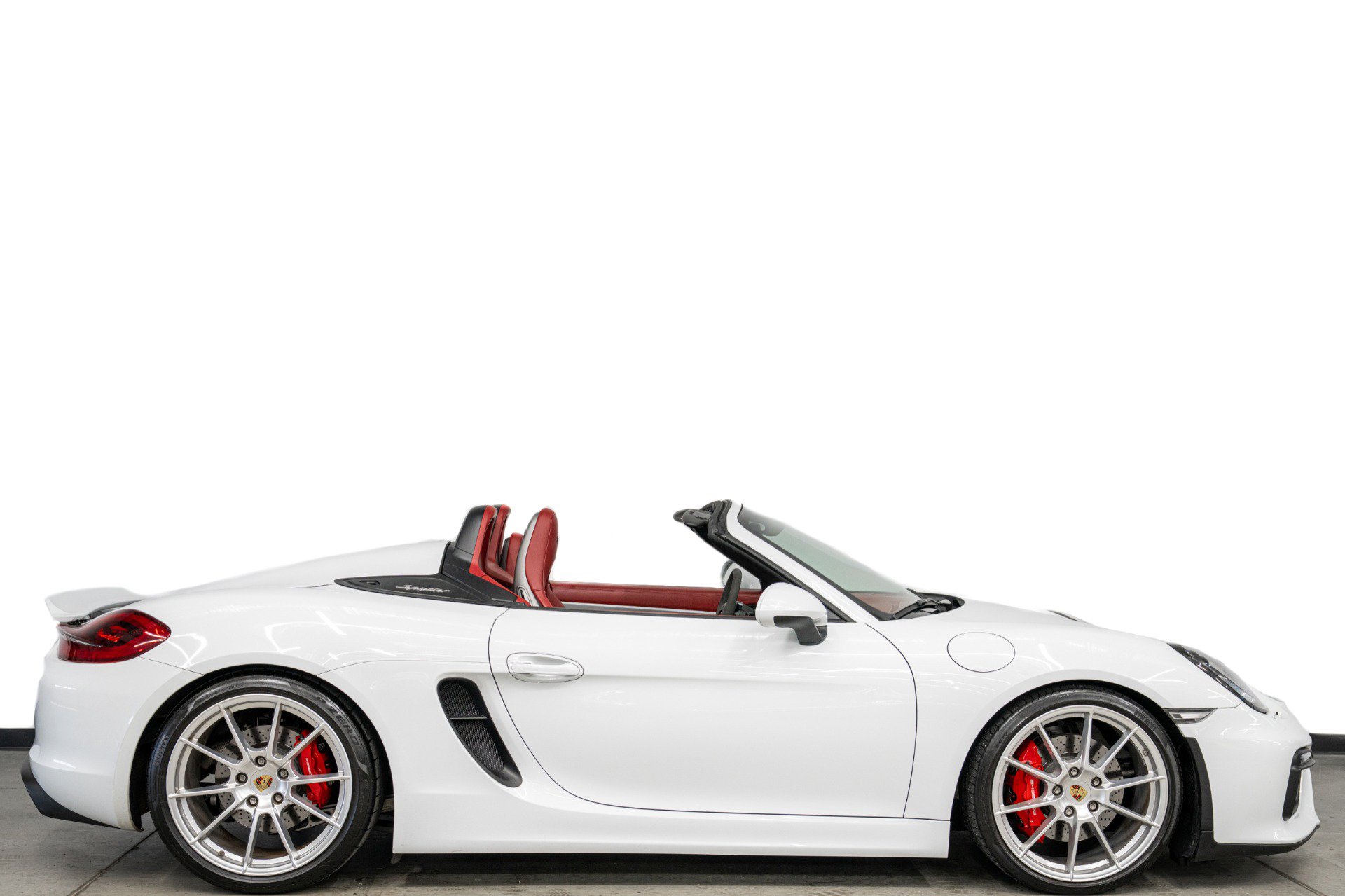 Used 2016 Porsche Boxster Spyder RWD image 2