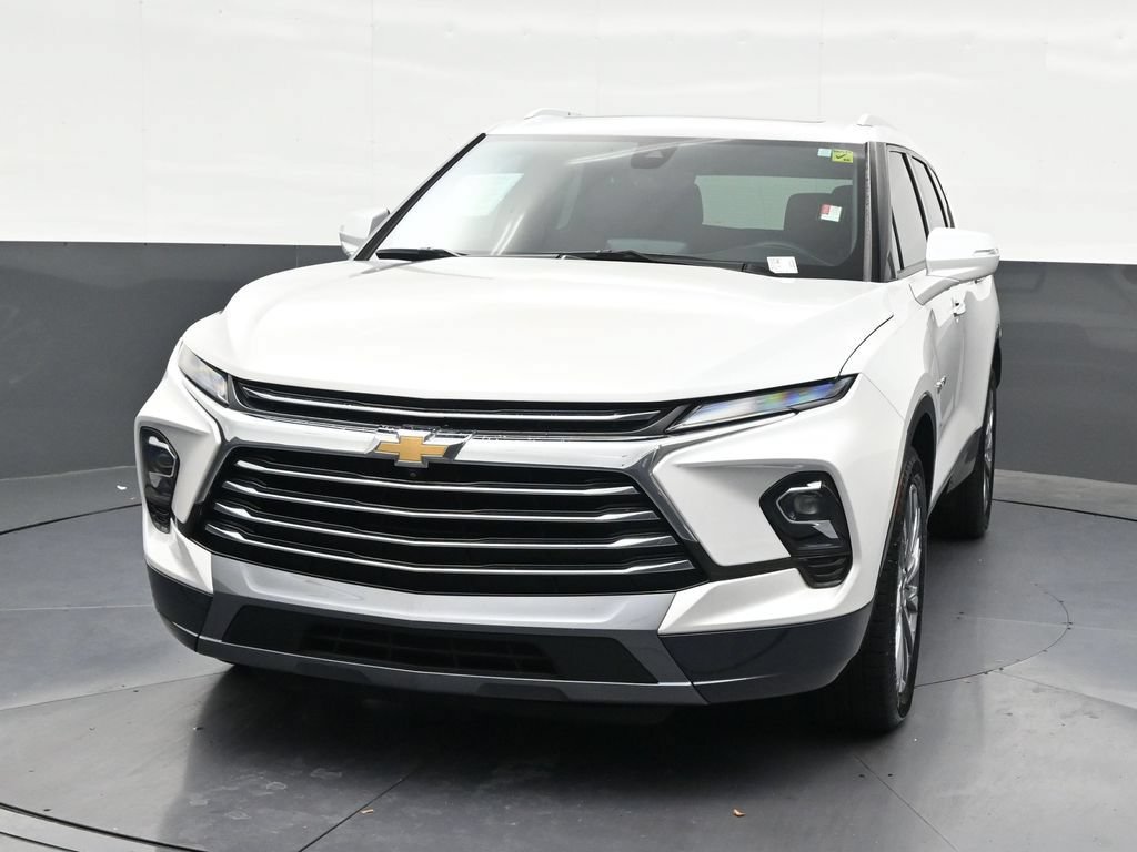 Used 2023 Chevrolet Blazer Premier w/ Driver Confidence II Package FWD image 9