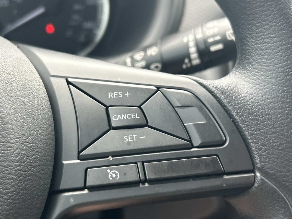 Certified 2025 Nissan Kicks Play S FWD image 28