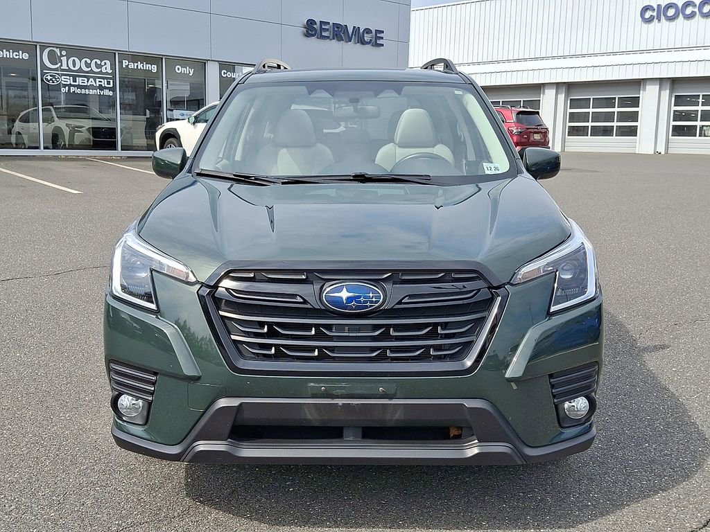 Used 2022 Subaru Forester Premium image 5