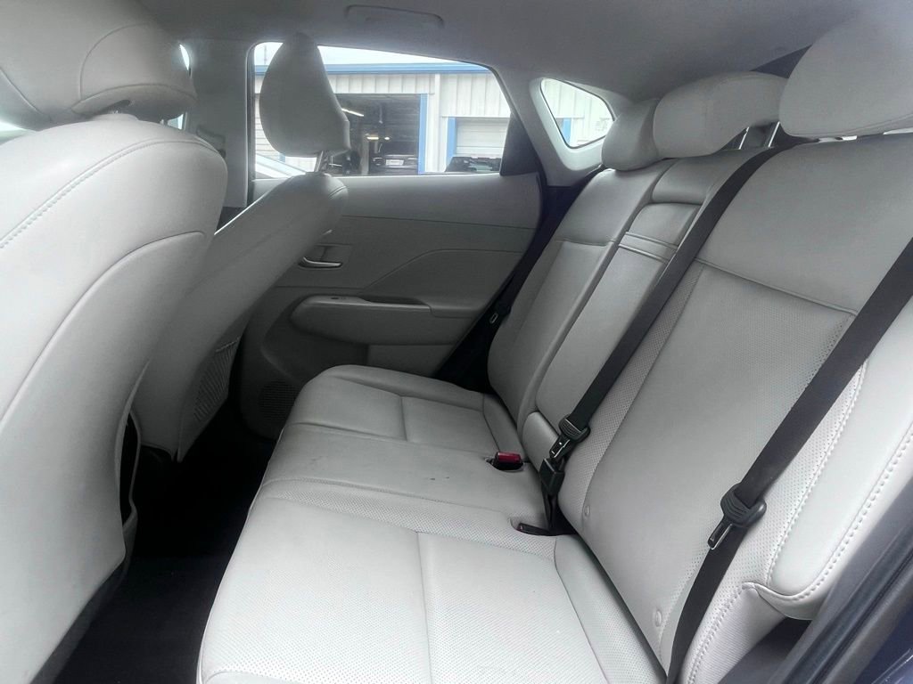 Used 2024 Hyundai Kona Limited FWD image 20
