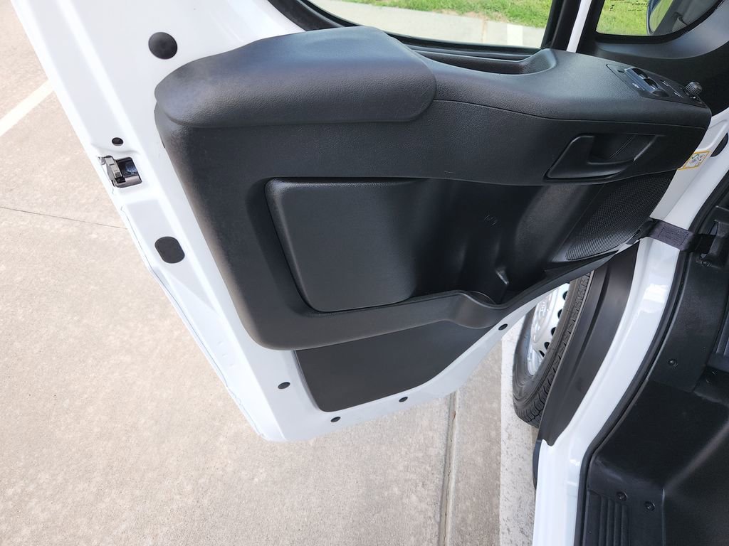 Used 2026 RAM ProMaster 2500 w/ Convenience Group FWD image 30
