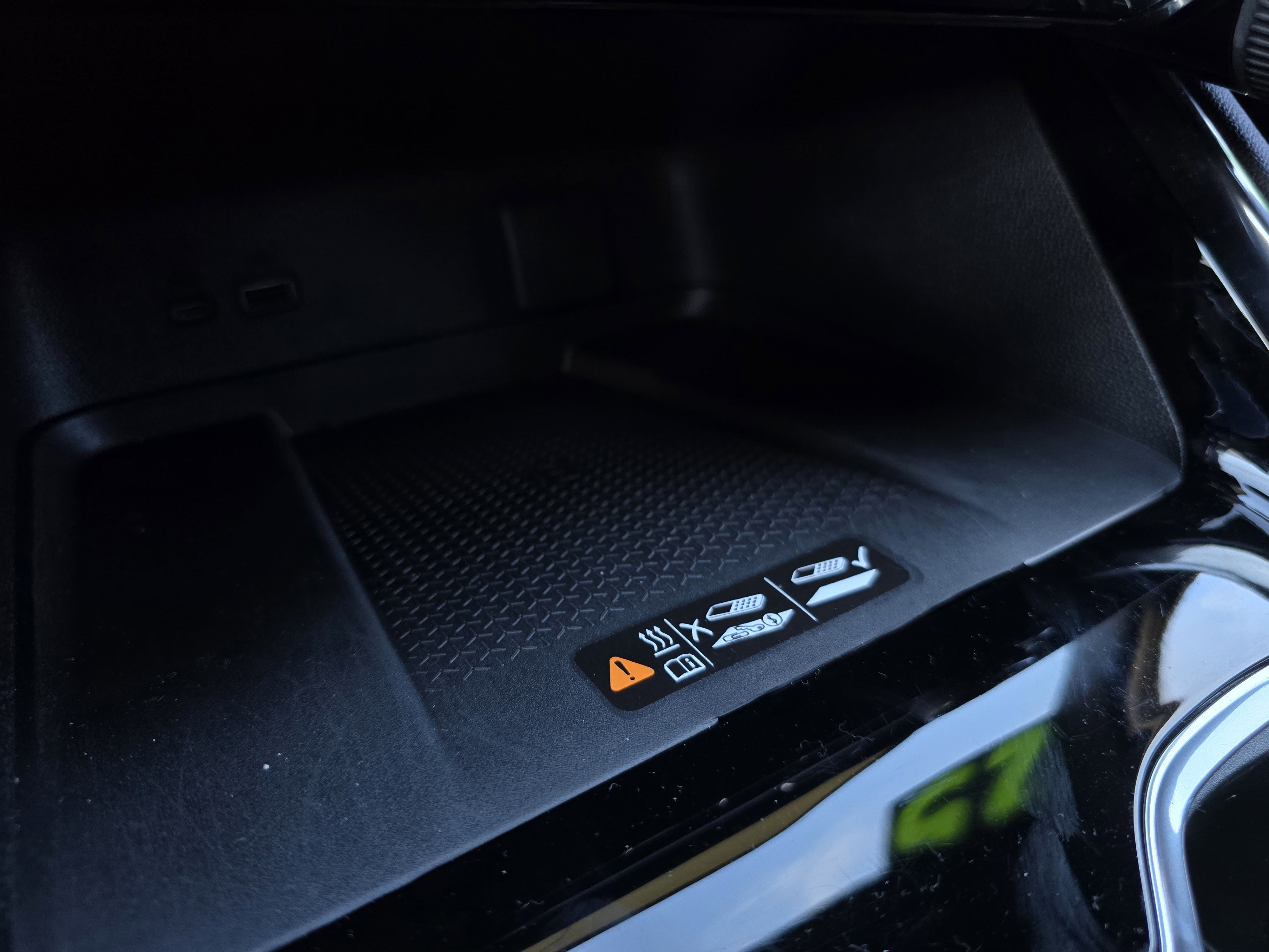 Used 2025 Chevrolet Traverse LT w/ Sun and Wheel Package image 60