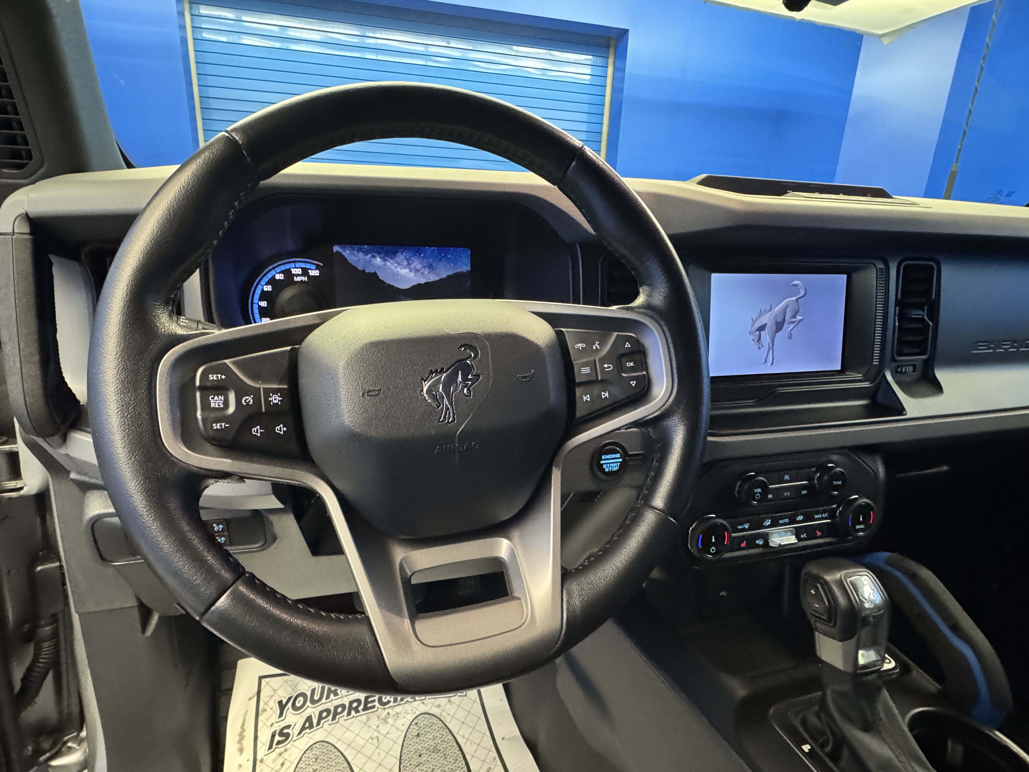 Used 2022 Ford Bronco Black Diamond image 13