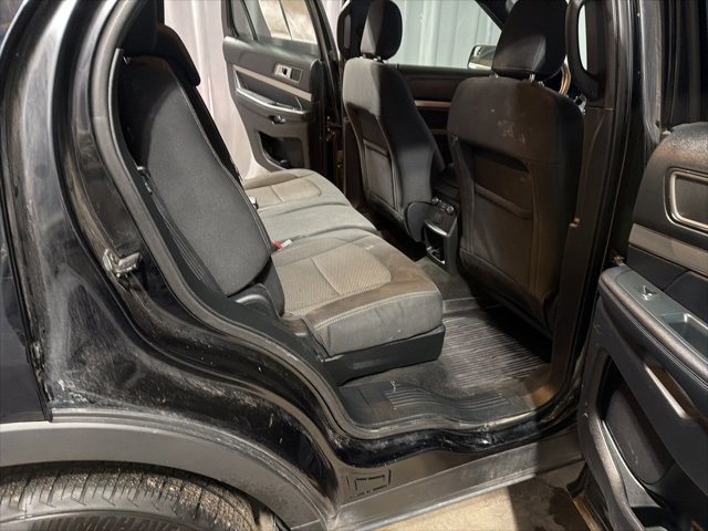 Used 2018 Ford Explorer XLT image 15