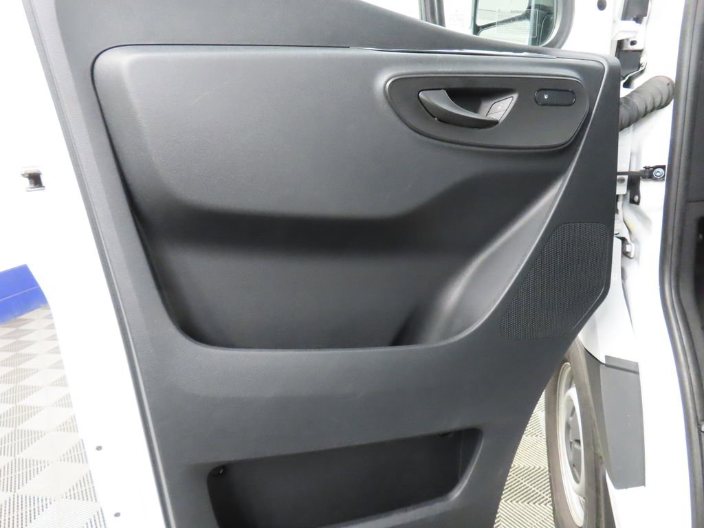Used 2024 Mercedes-Benz Sprinter 2500 image 47