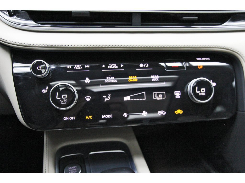 Used 2025 INFINITI QX60 Pure w/ Cargo Package FWD image 29