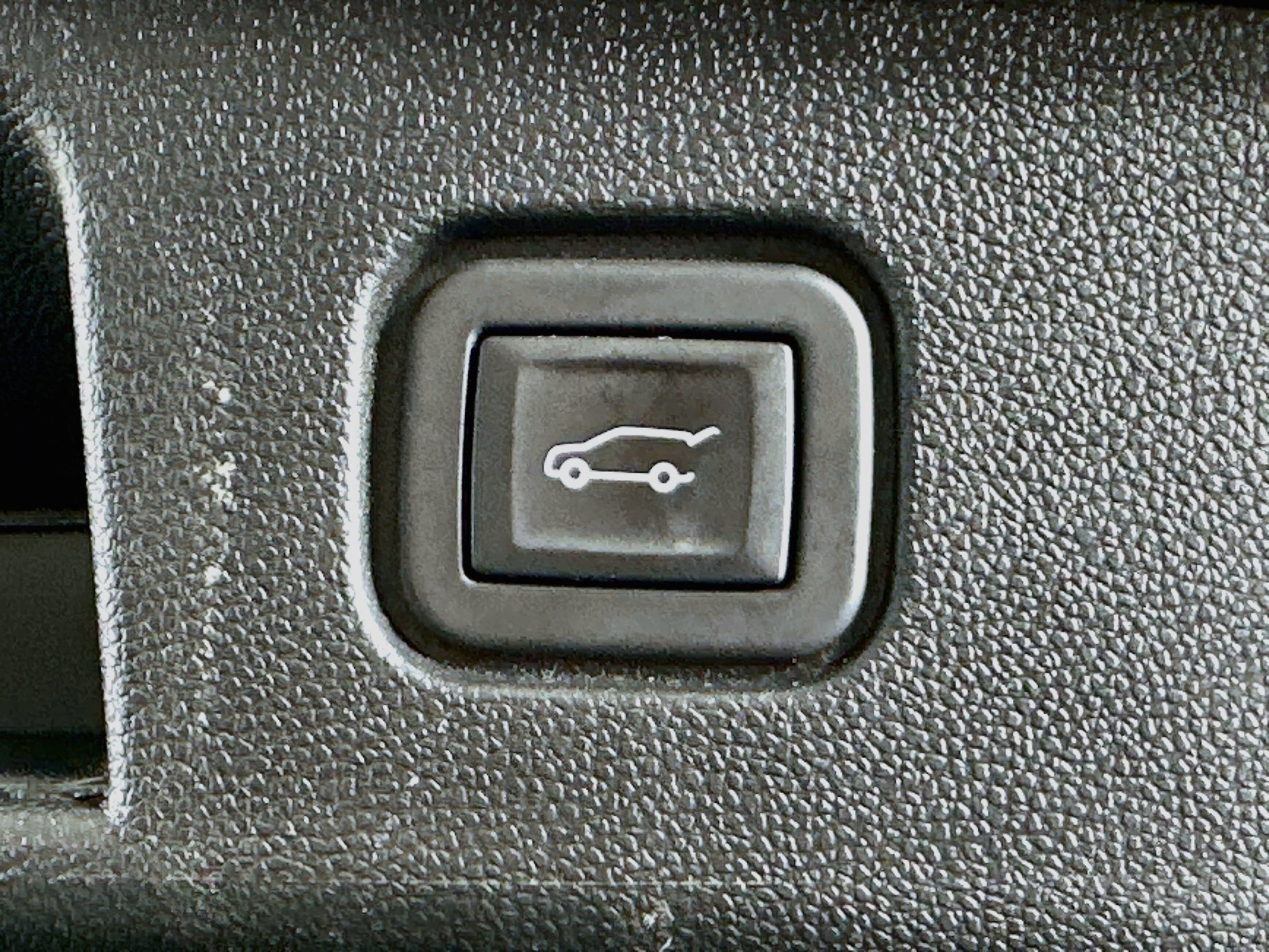 Used 2024 Chevrolet Blazer EV LT AWD/4WD image 31