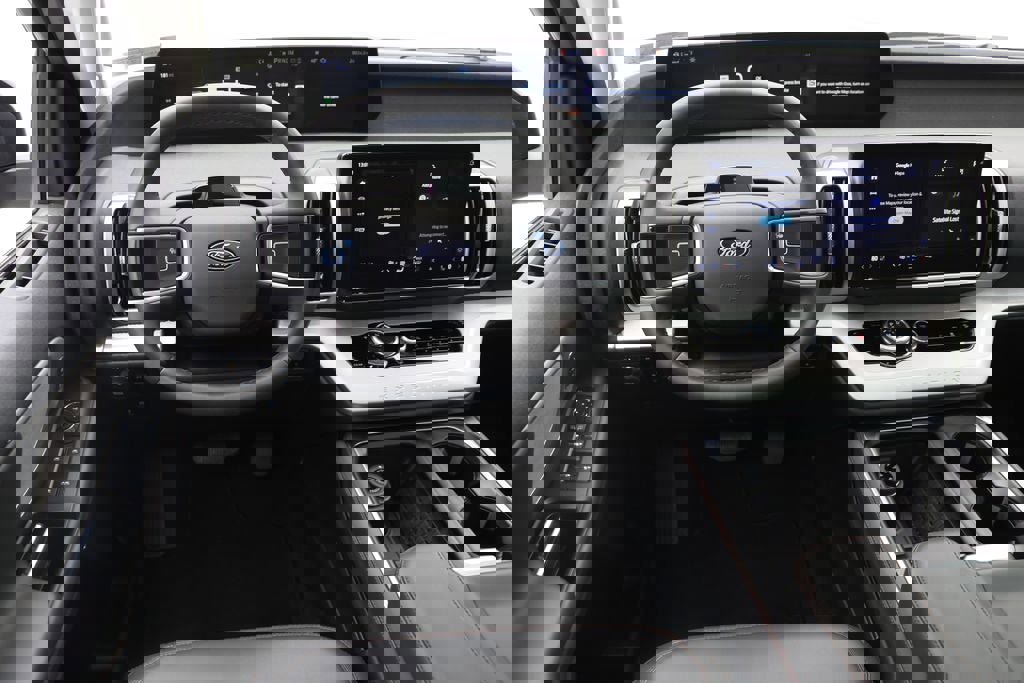 Used 2025 Ford Expedition Max Active image 14