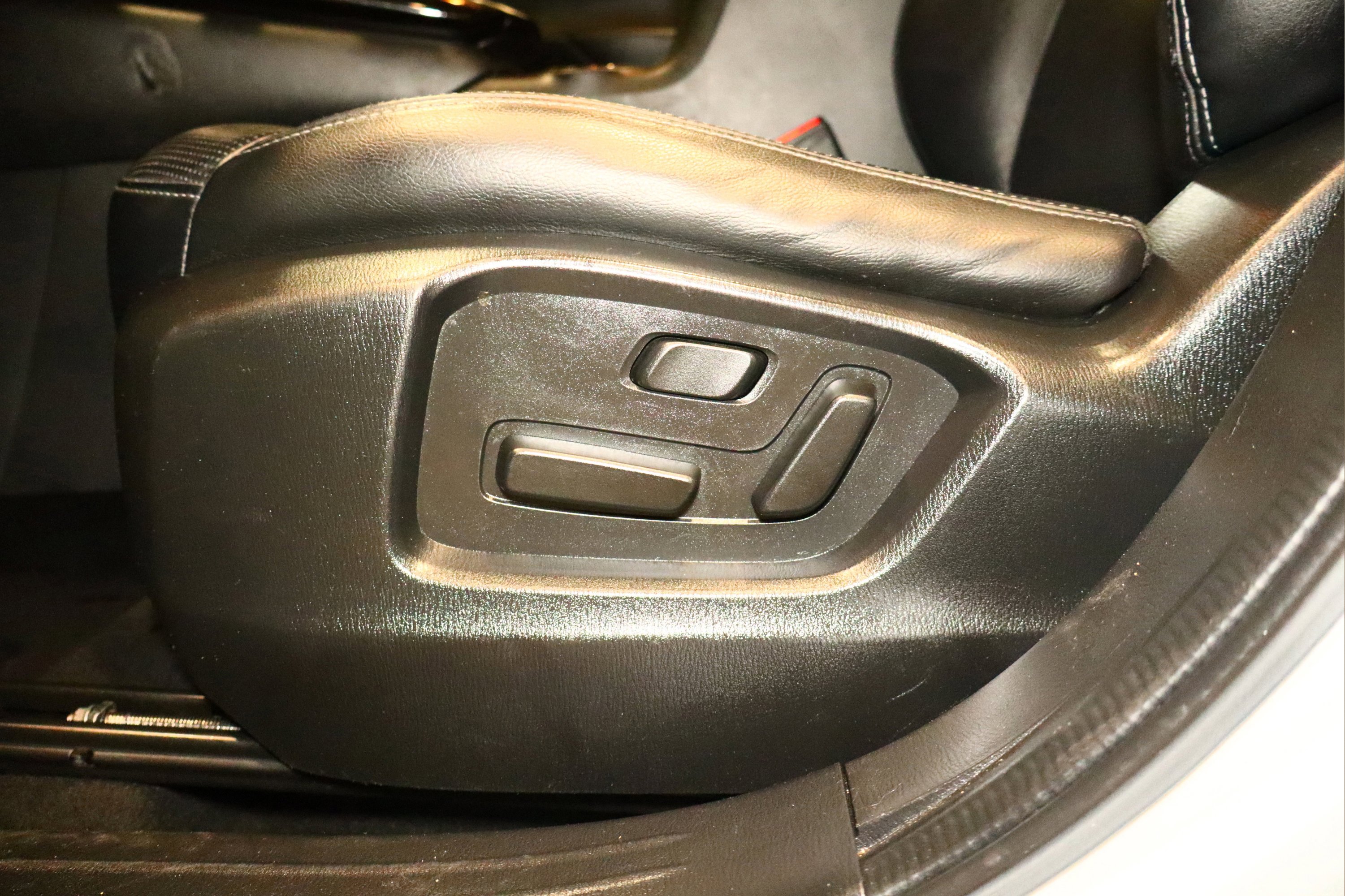 Used 2023 MAZDA CX-9 Touring image 18