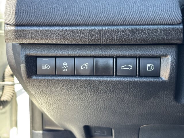 Used 2025 Toyota Camry LE FWD image 31