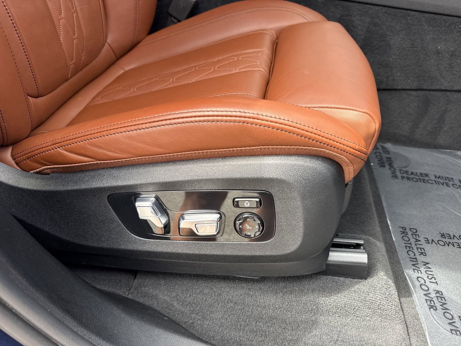 Used 2022 BMW X7 xDrive40i w/ M Sport Package image 36