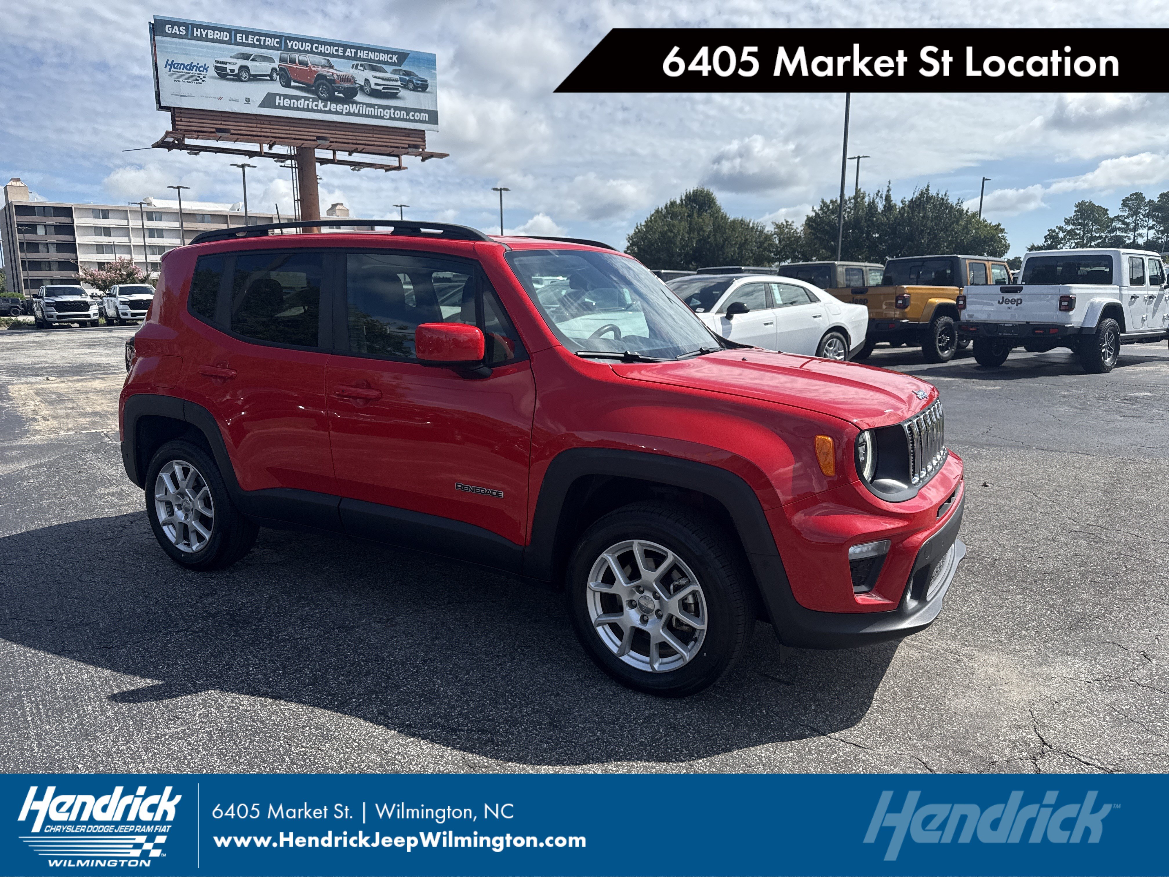 Used 2021 Jeep Renegade Latitude w/ Luxury Group I AWD/4WD image 1