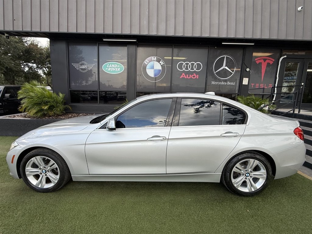 Used 2017 BMW 330i Sedan RWD image 7