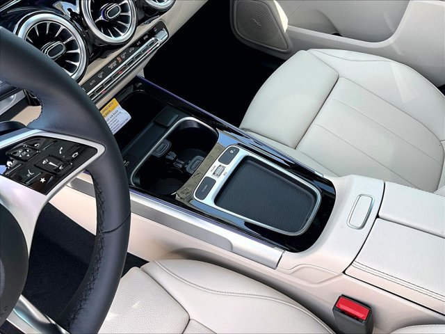 New 2026 Mercedes-Benz GLB 250 image 10
