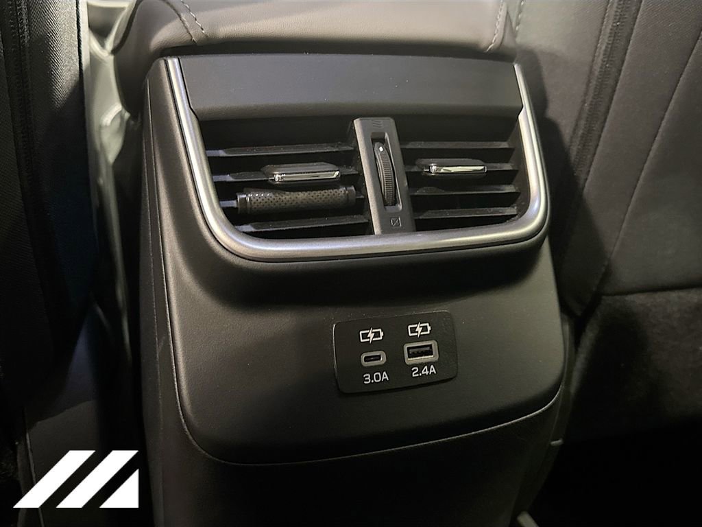 Certified 2024 Subaru Outback Premium image 25