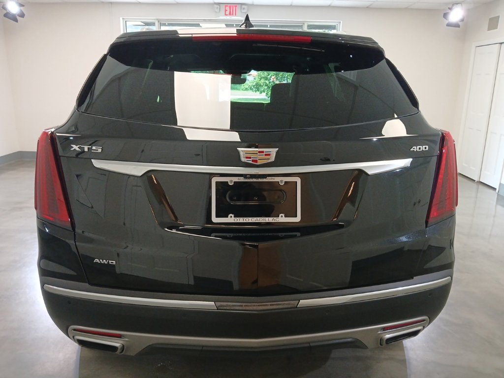 Certified 2025 Cadillac XT5 Premium Luxury w/ Technology Package AWD/4WD image 11