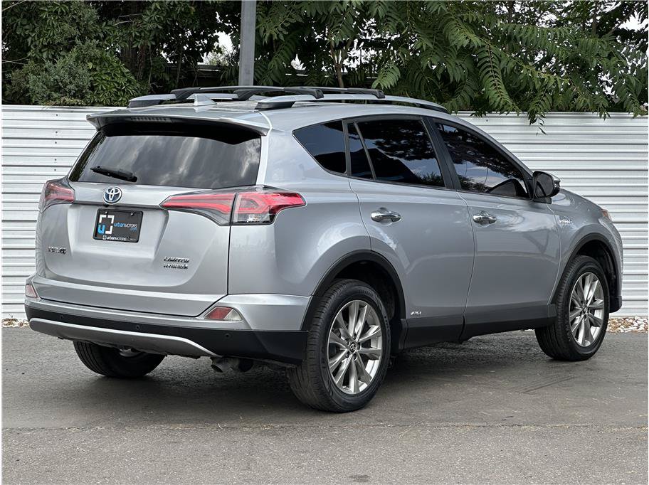 Used 2018 Toyota RAV4 Limited w/ Advanced Technology Package AWD/4WD image 10