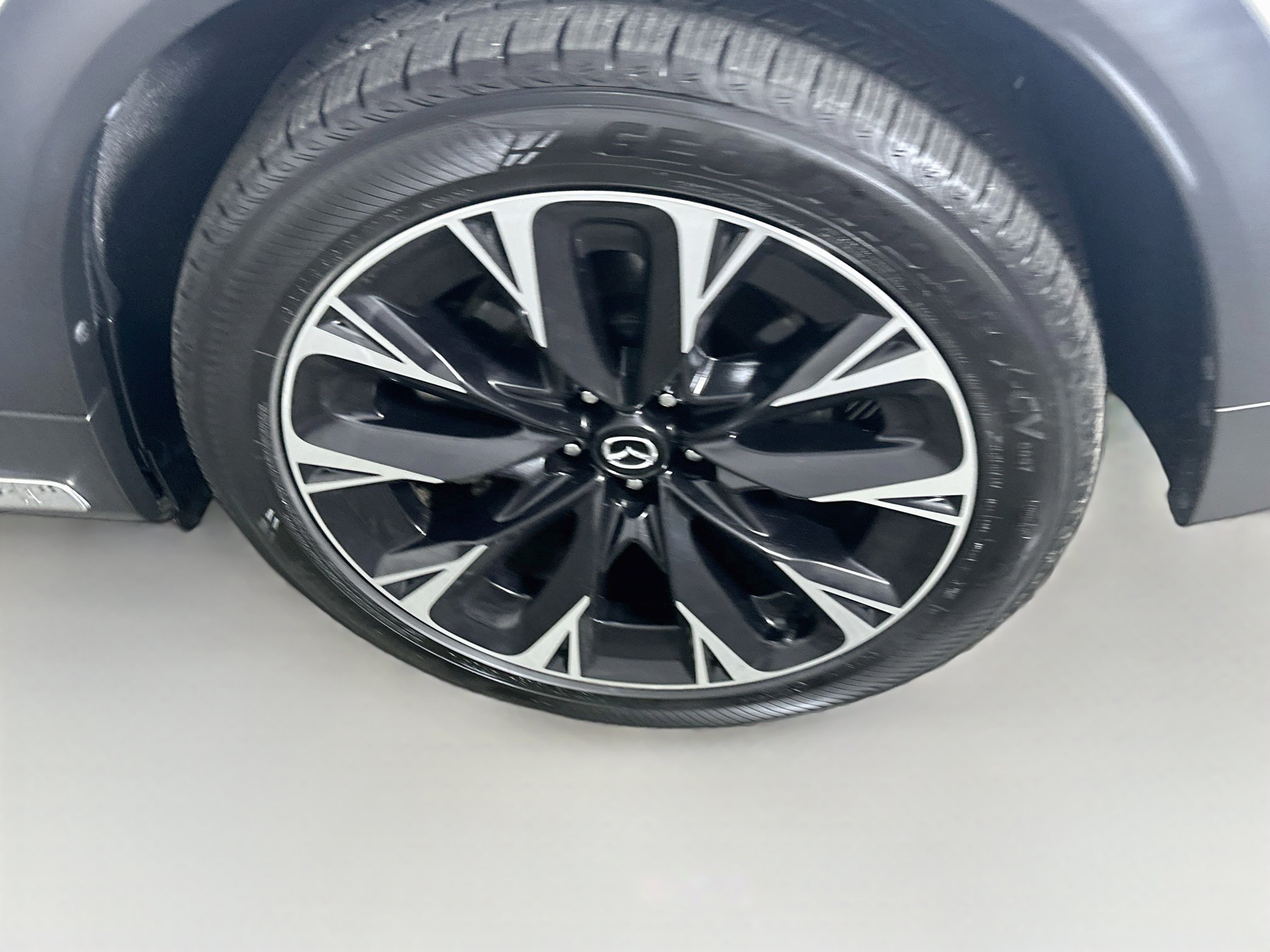Used 2024 MAZDA CX-90 Plug-In Hybrid w/ Premium Plus AWD/4WD image 11
