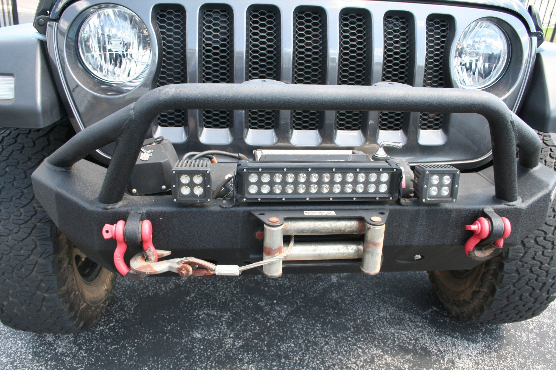 Used 2020 Jeep Wrangler Sport image 25