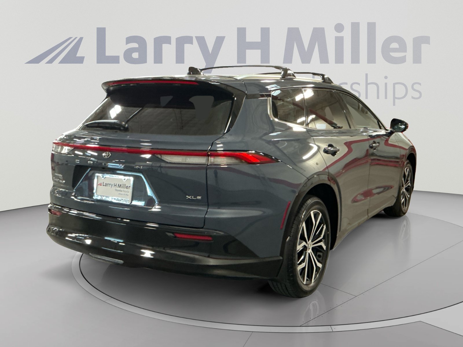 Certified 2026 Toyota Crown Signia AWD/4WD image 5
