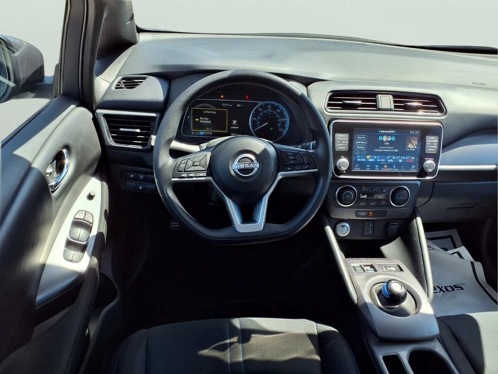 Used 2025 Nissan Leaf S FWD image 9