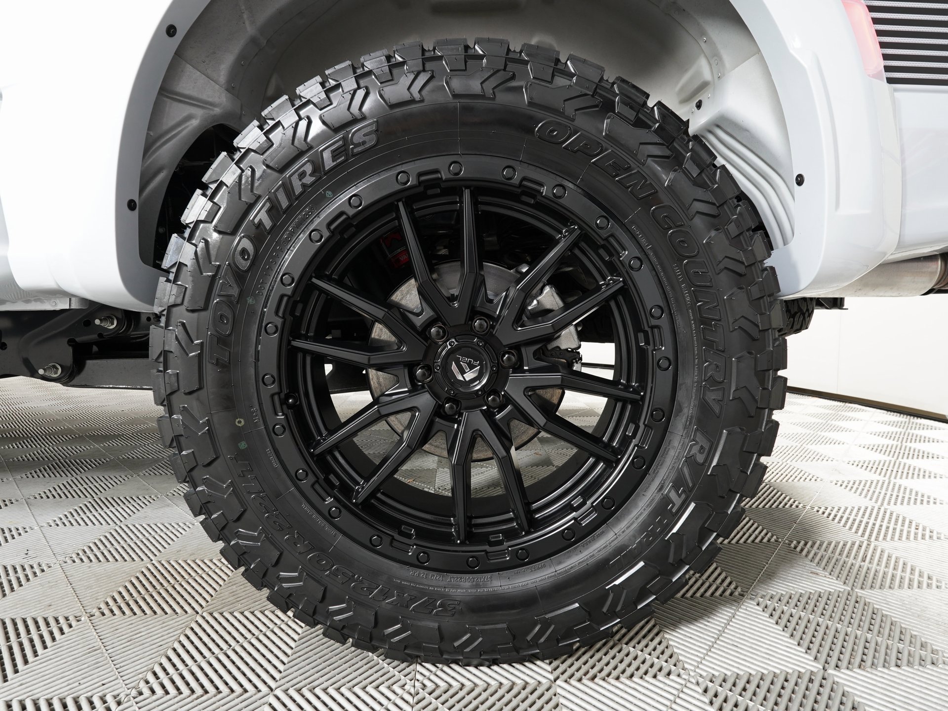 Used 2025 Ford F150 Raptor w/ Equipment Group 803A Raptor R image 33