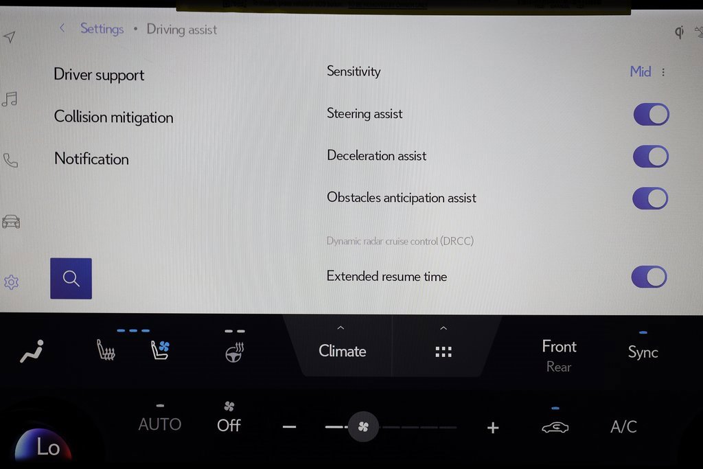 Used 2025 Lexus GX 550 w/ Accessory Package (2T) image 38