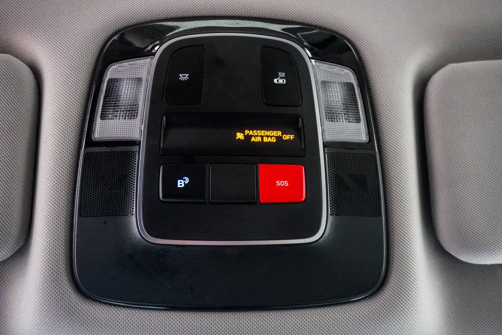 Used 2025 Hyundai Sonata SEL FWD image 31