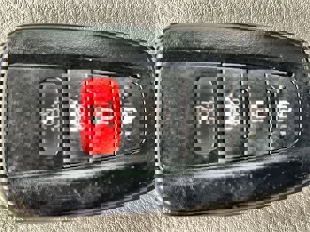 Used 2022 Toyota Camry XLE image 21