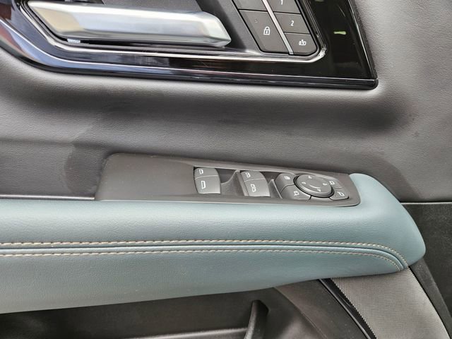 New 2026 GMC Yukon XL AT4 AWD/4WD image 25