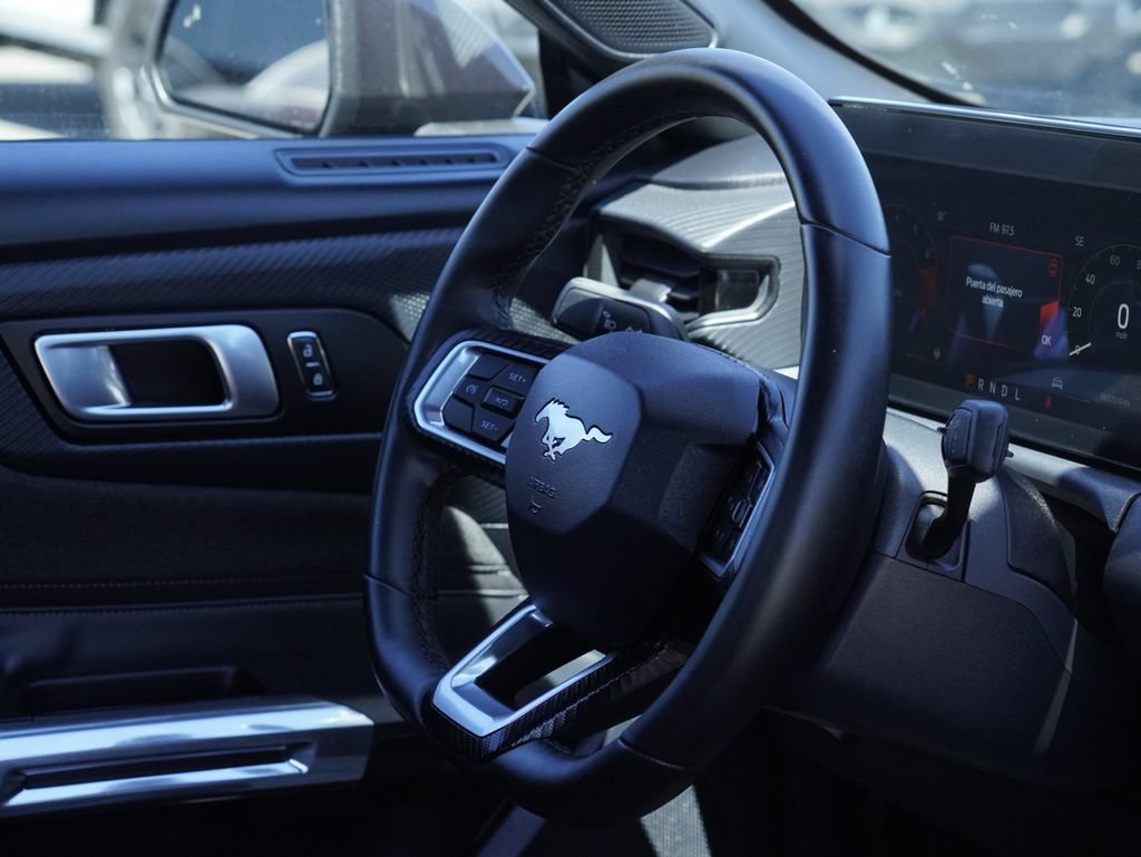 Used 2024 Ford Mustang Coupe RWD image 26