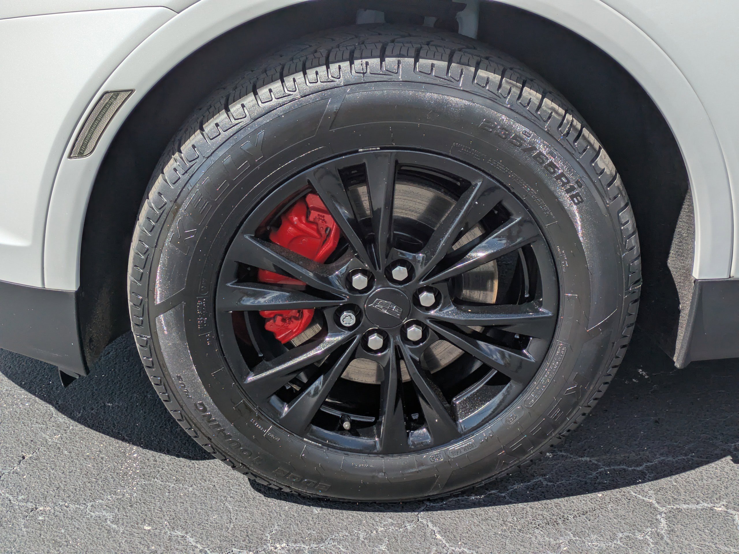 Certified 2023 Cadillac XT5 Premium Luxury w/ LPO, Floor Liner Package image 10