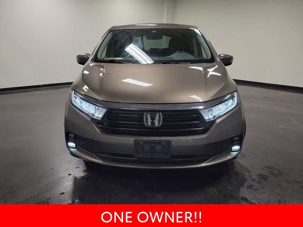 Used 2023 Honda Odyssey Elite image 3