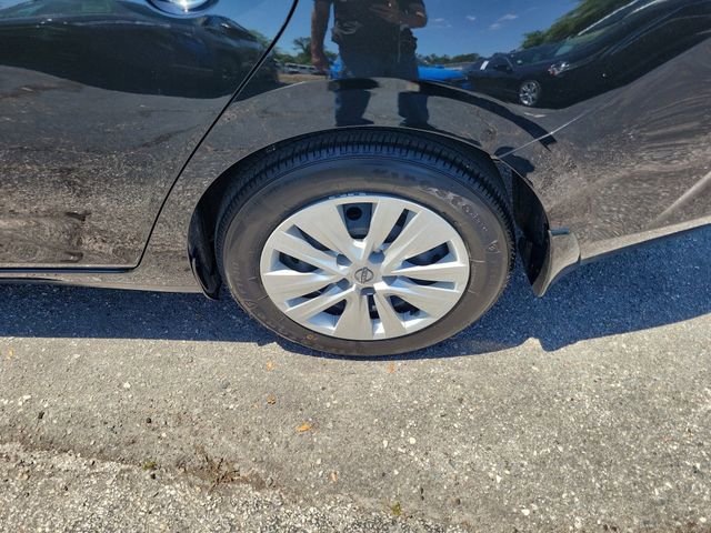 Used 2025 Nissan Sentra S FWD image 6