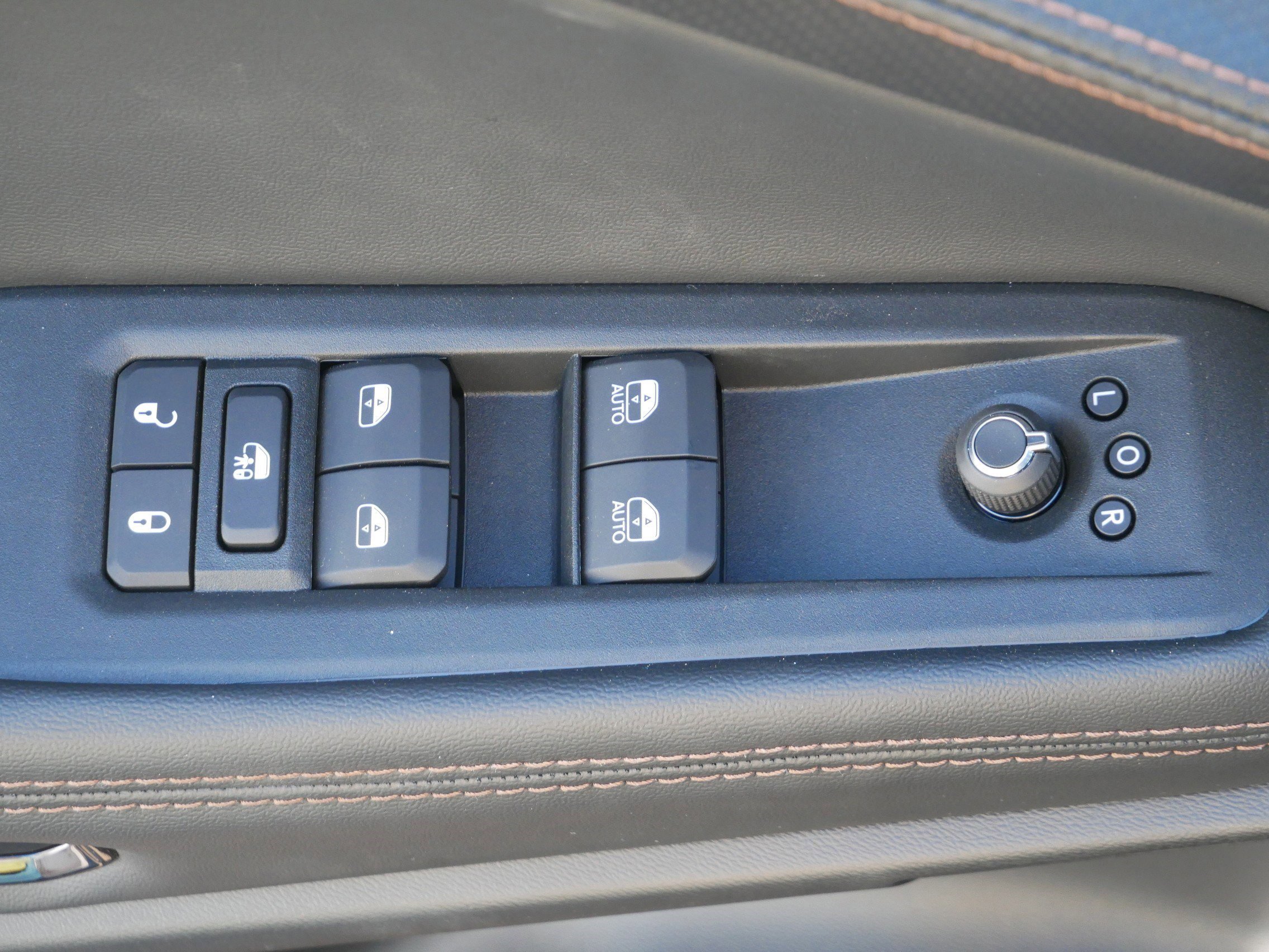 New 2026 Jeep Cherokee Limited image 13