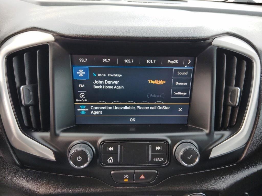 Used 2023 GMC Terrain SLT w/ Tech Package image 19