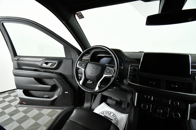 Used 2022 Chevrolet Suburban Z71 w/ Z71 Off-Road Package image 19