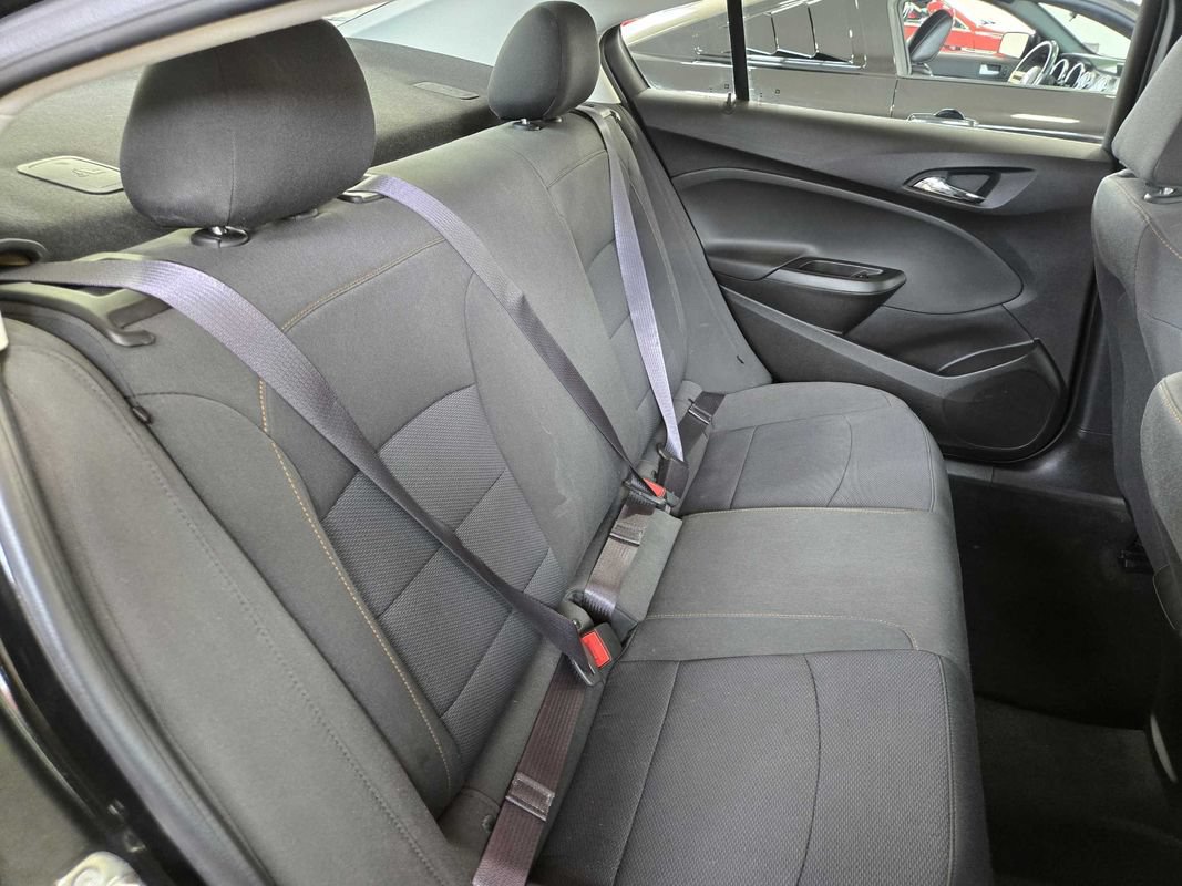 Used 2017 Chevrolet Cruze LS FWD image 23