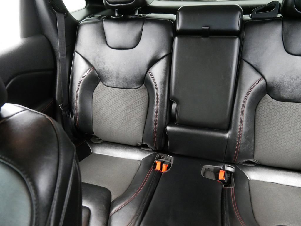 Certified 2022 Jeep Cherokee Trailhawk w/ Comfort/Convenience Group image 18